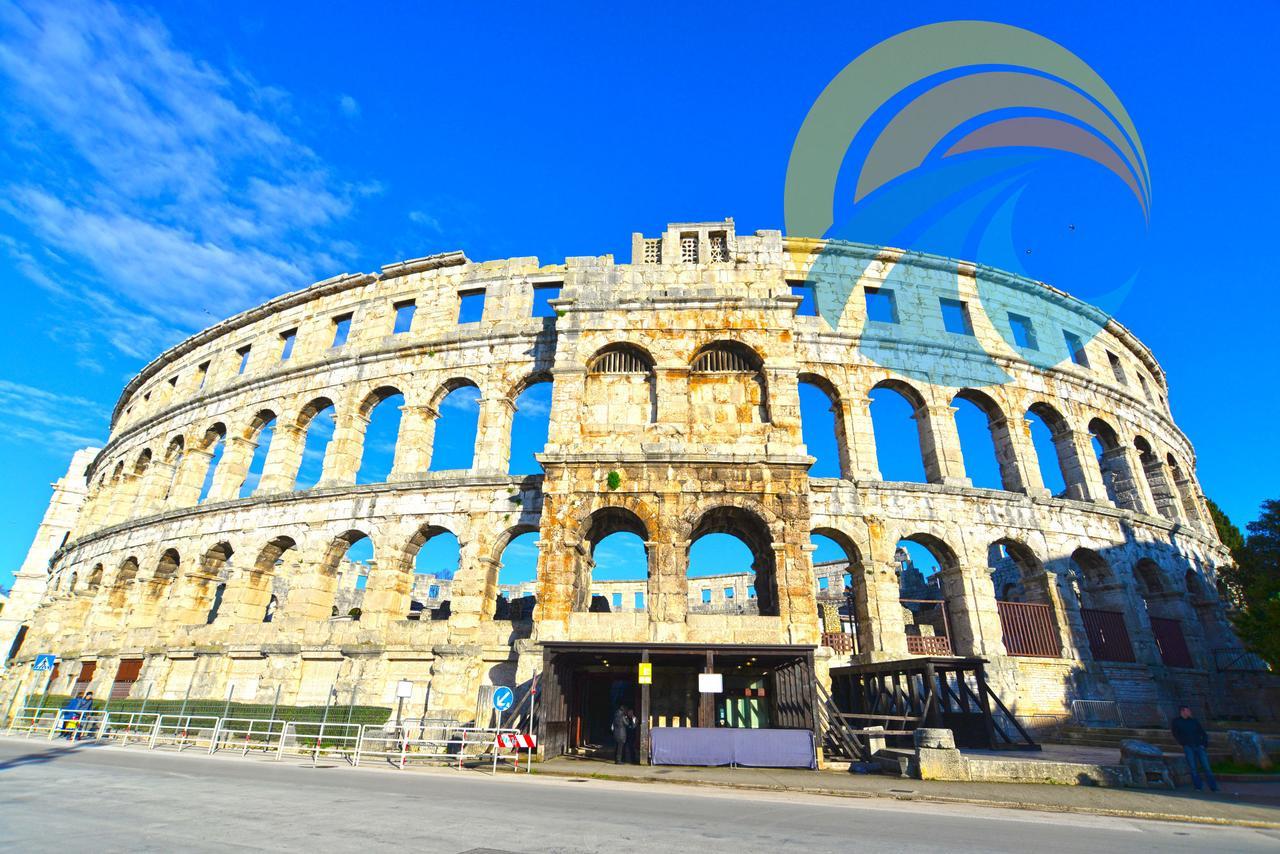 Apartments Mladen 1588 Pula Buitenkant foto
